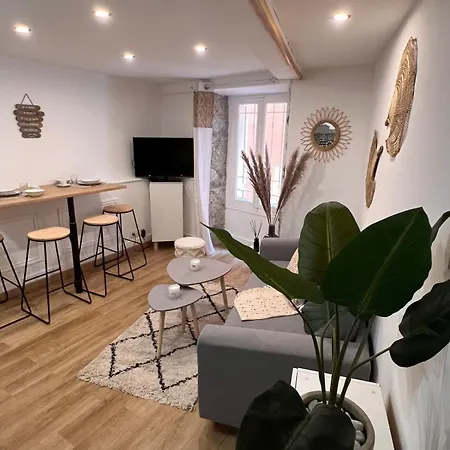 Charme Et Authenticite A - Centre & Plages Apartman *